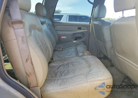 2002 Chevrolet Tahoe C1500 из США, поврежденный, VIN 1GNEC13Z12R140237